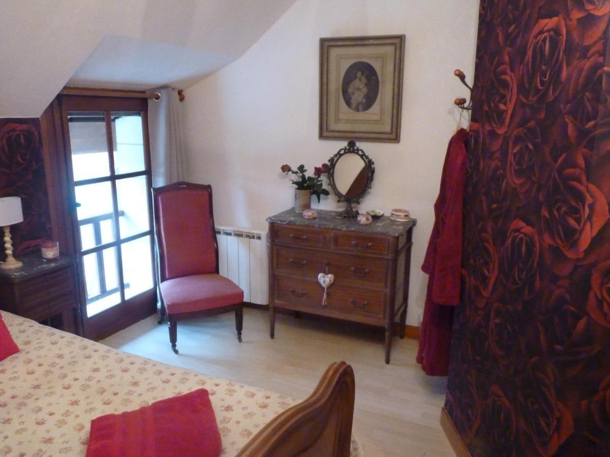 L'Arum Antique Sainte-Catherine-de-Fierbois Екстериор снимка